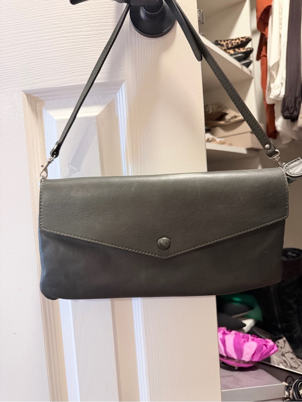 Women's Leather Envelope Shoulder Bag - Olive